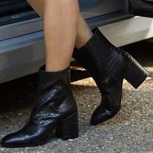 Womens Vionic Harper Ankle Bootie Women 